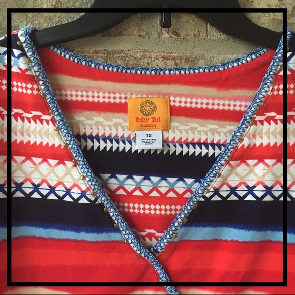 🆕 RED, WHITE & BLUE MULTI STRIPED TOP BY RUBY RD. - Picture 2 of 7